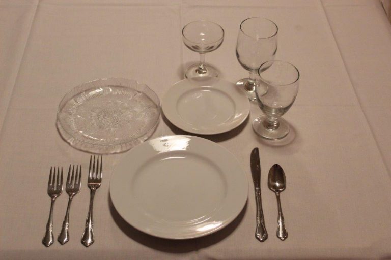silverware and glassware